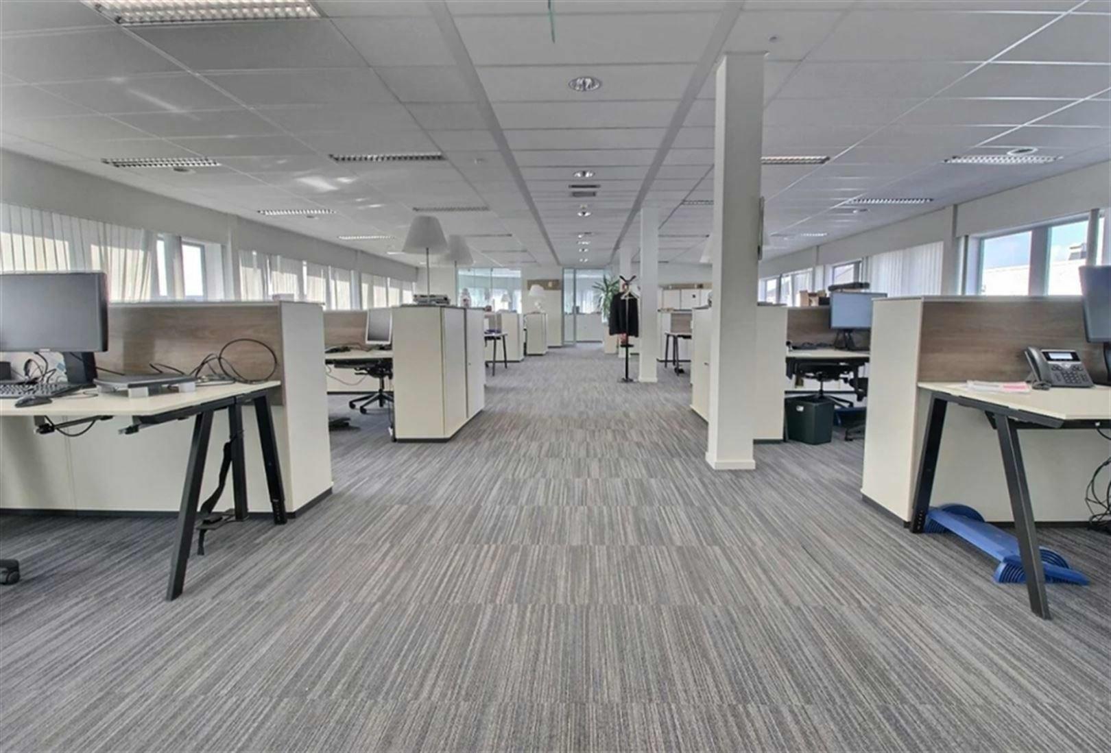 Kantoor te koop in Avenue Mozart 4, 1620 DROGENBOS, REF81495 Ceusters Vastgoed