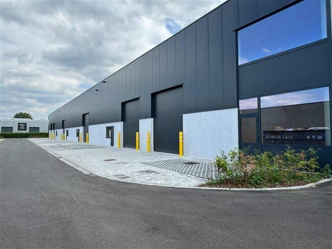 industrie Te koop of te huur
