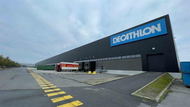 logistics for rent