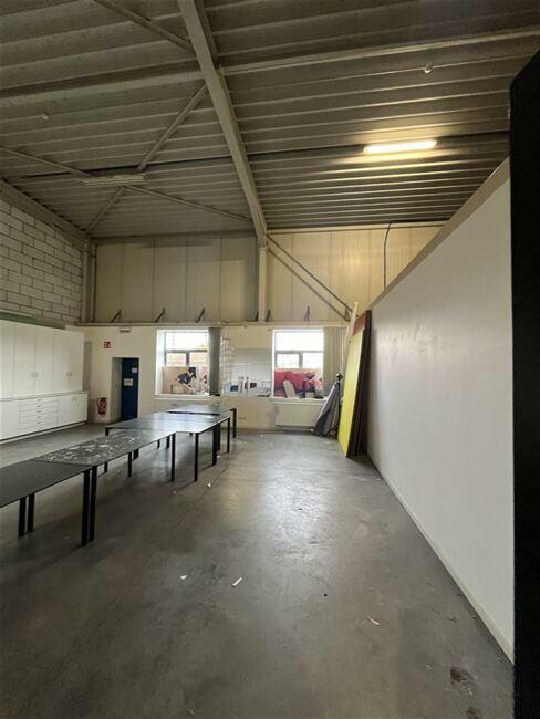 industrie Te koop of te huur
