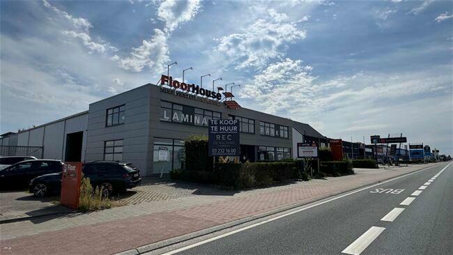 industrie Te koop of te huur