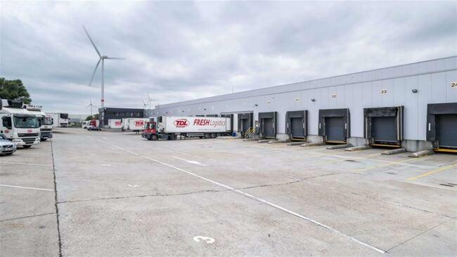 logistics for rent