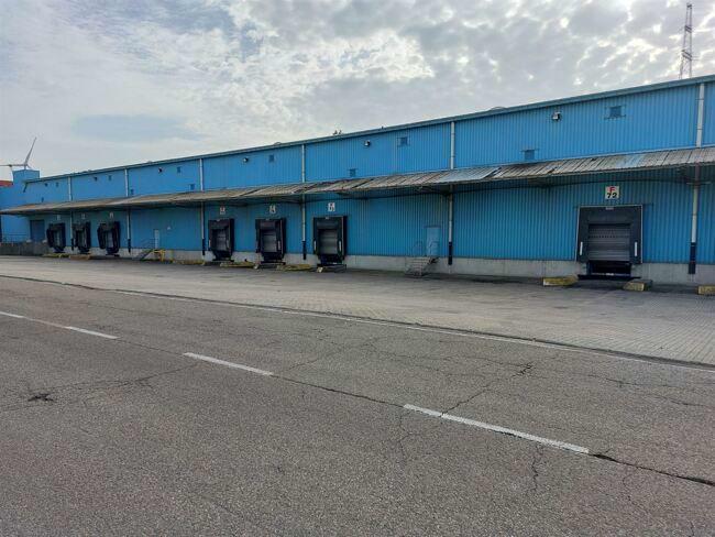 logistique à louer