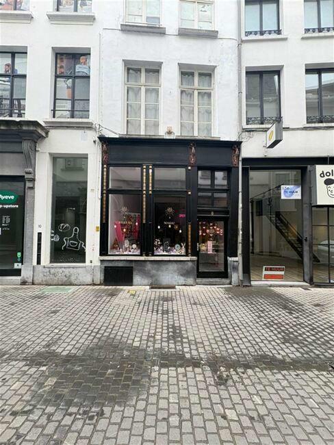 magasins à louer