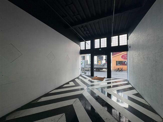 retail for rent