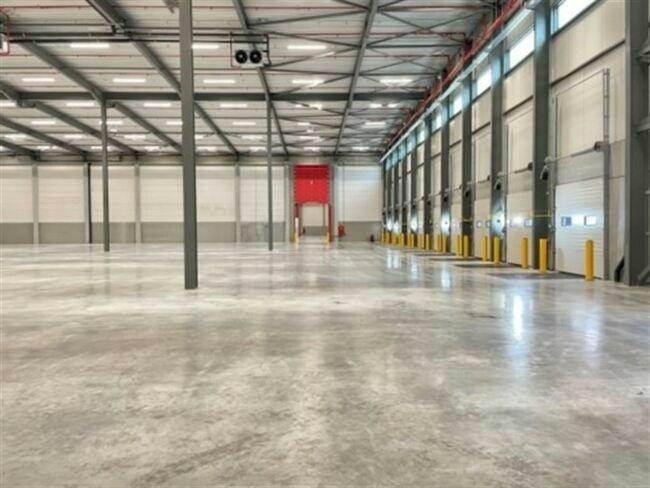 logistics for rent