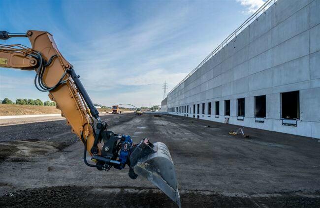 logistics for rent