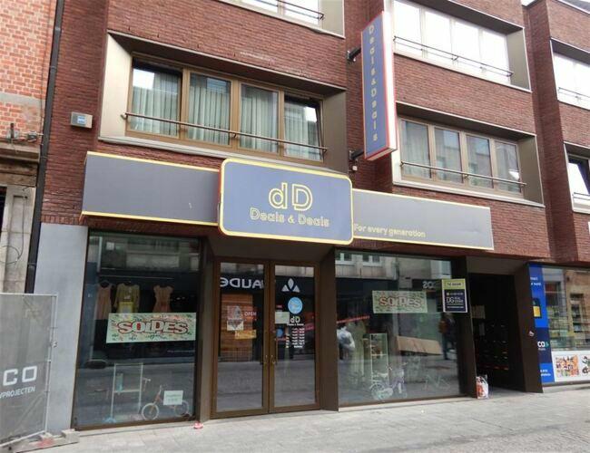 magasins à louer