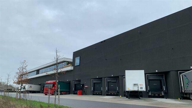logistics for rent