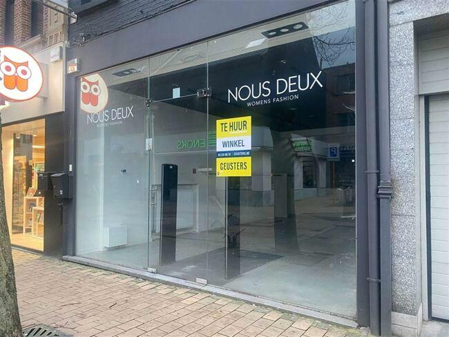 magasins à louer