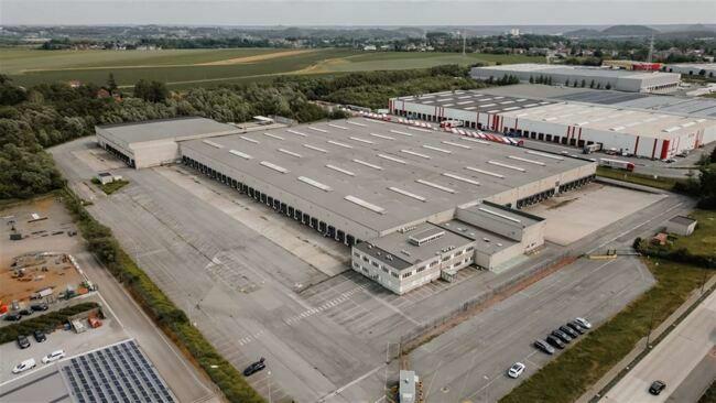 logistics for rent