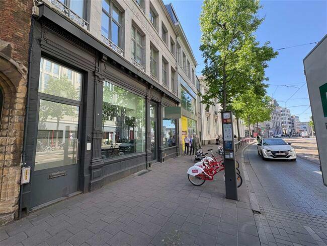 magasins à louer