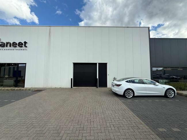 industry for rent