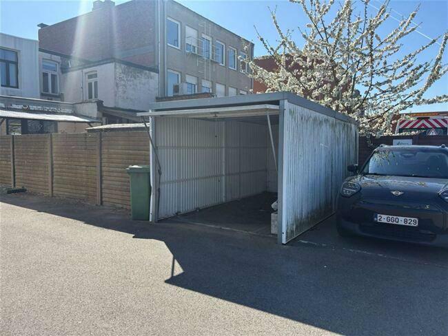 magasins à vendre