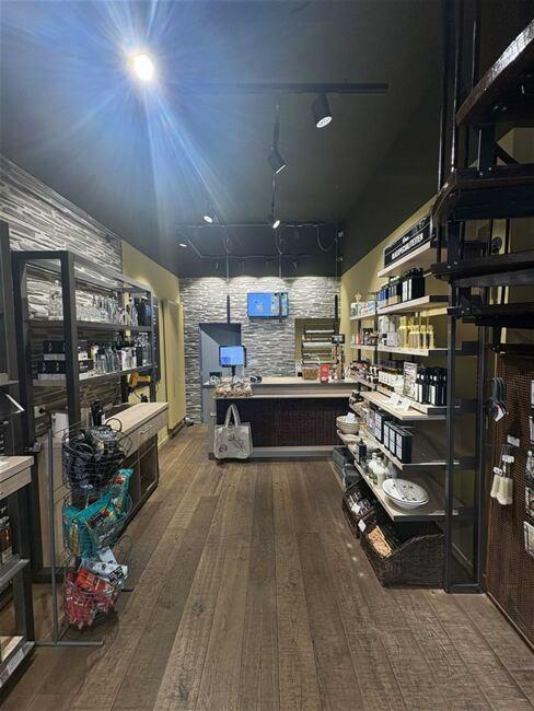 retail for rent