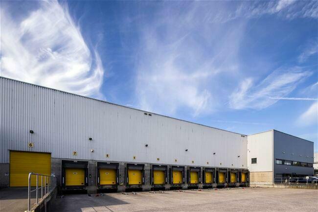 logistics for rent