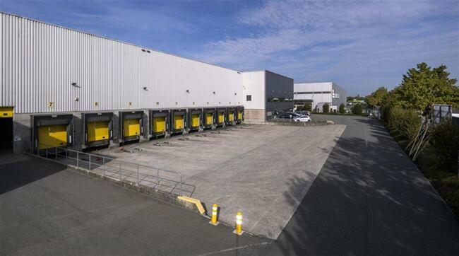 logistics for rent