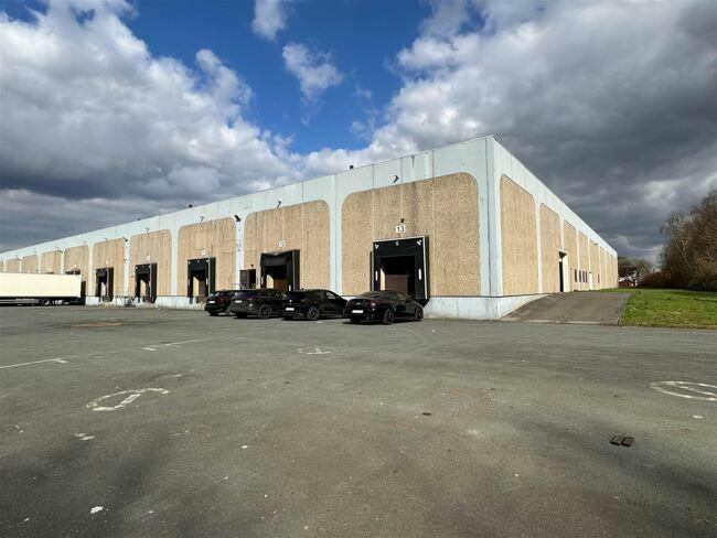 logistique à louer