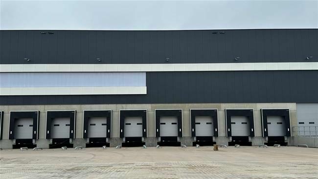 logistics for rent