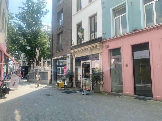 magasins à louer