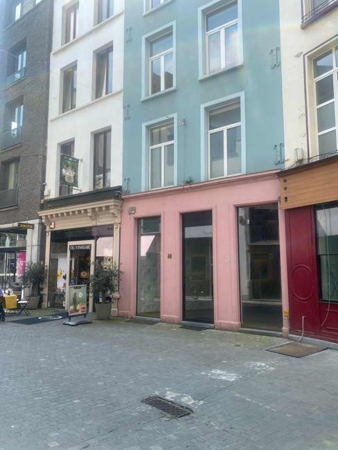 magasins à louer