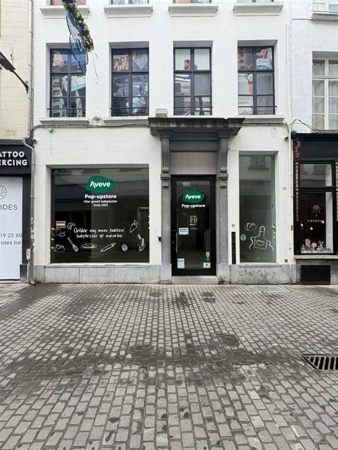 magasins à louer