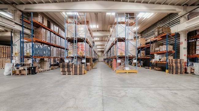 logistics for rent