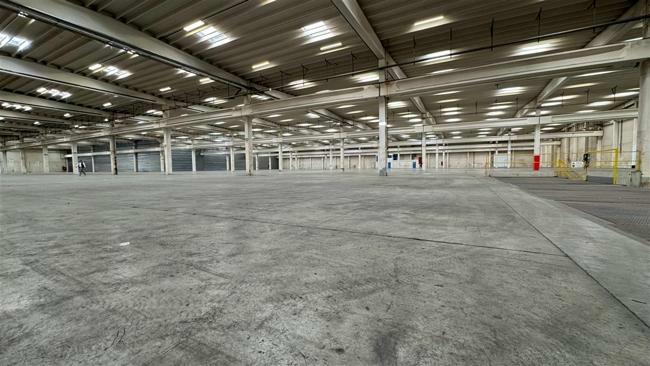 logistics for rent