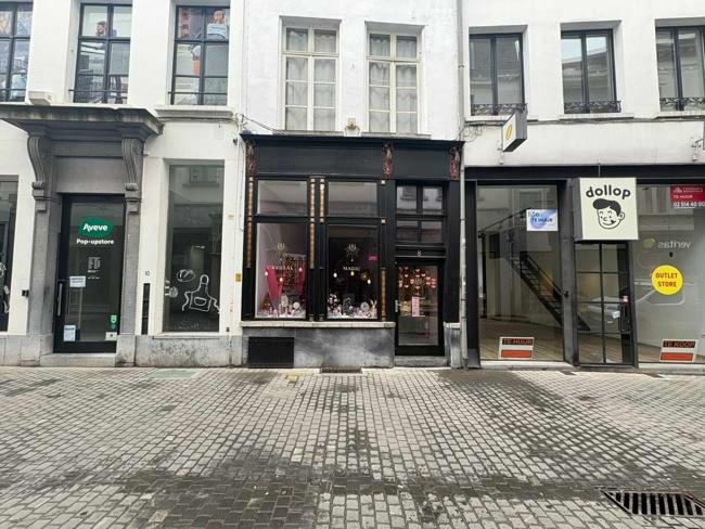 magasins à louer