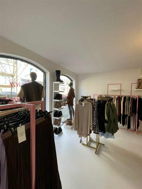 magasins à louer