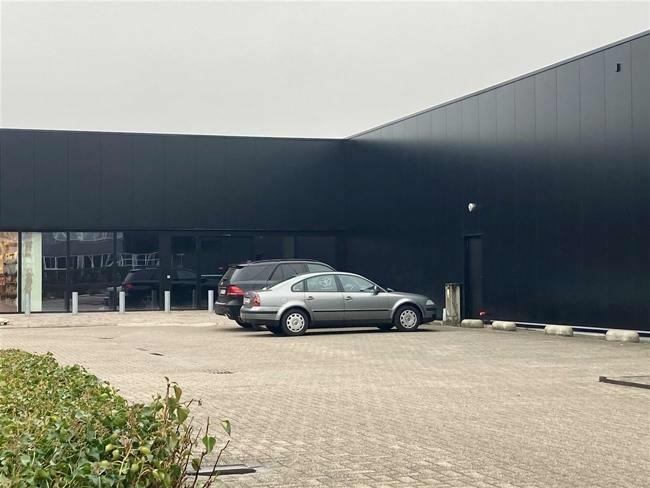 magasins à louer