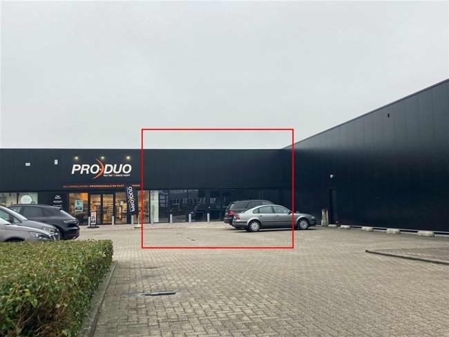 magasins à louer