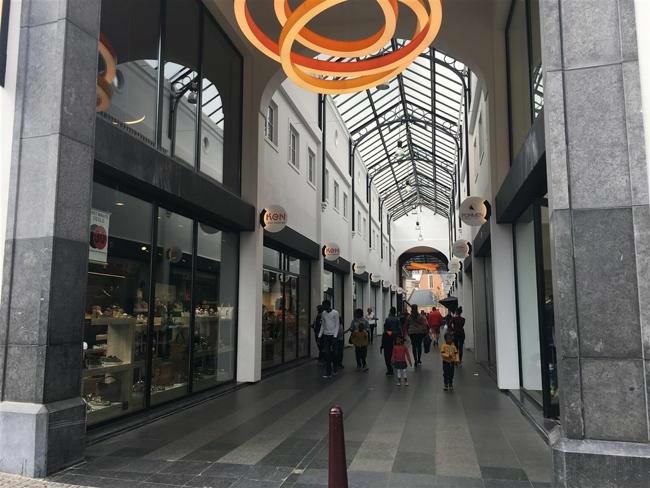magasins à louer