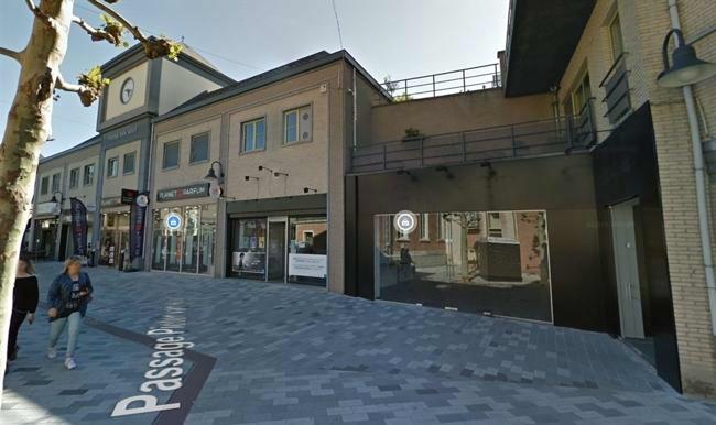 magasins à louer