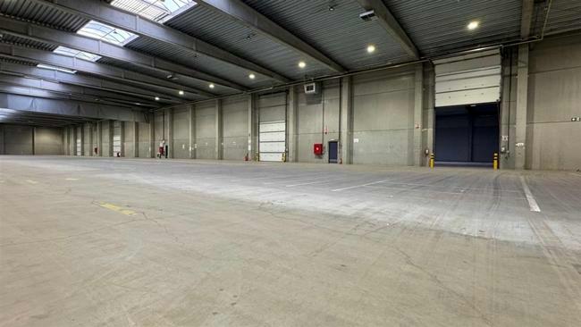 logistics for rent
