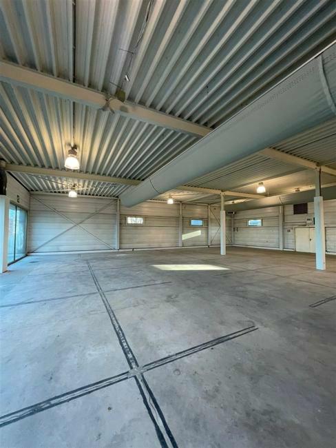 retail for rent