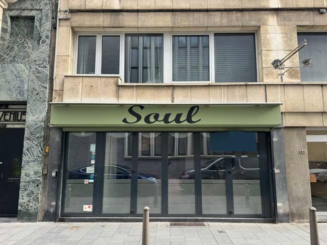 magasins à louer