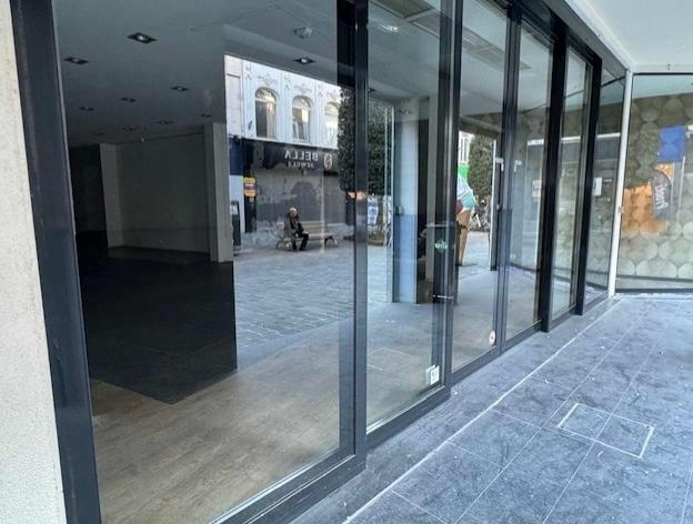 retail for rent