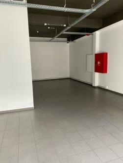 magasins à louer