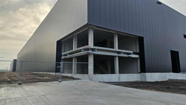 logistics for rent